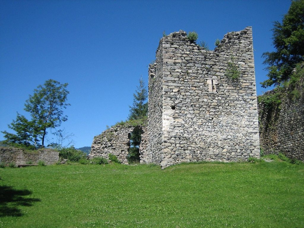 Castels Castle: A Habsburg Administrative Fortress in Switzerland 1 Castels Castle