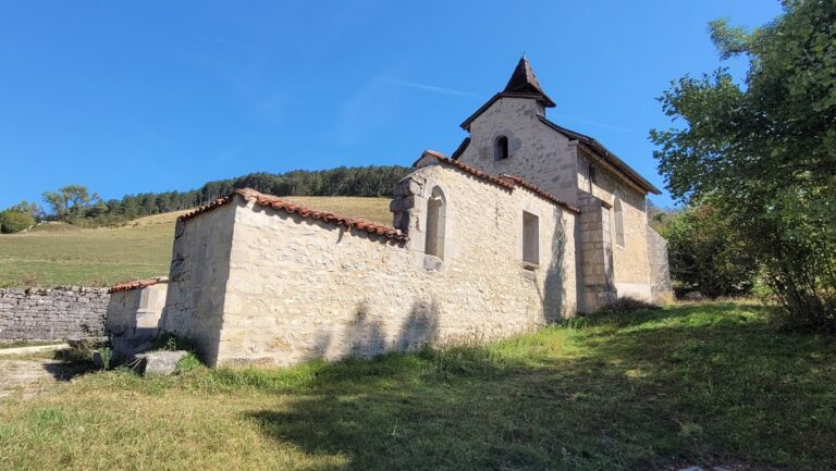Château de La Cueille: A Medieval Fortified Castle in France