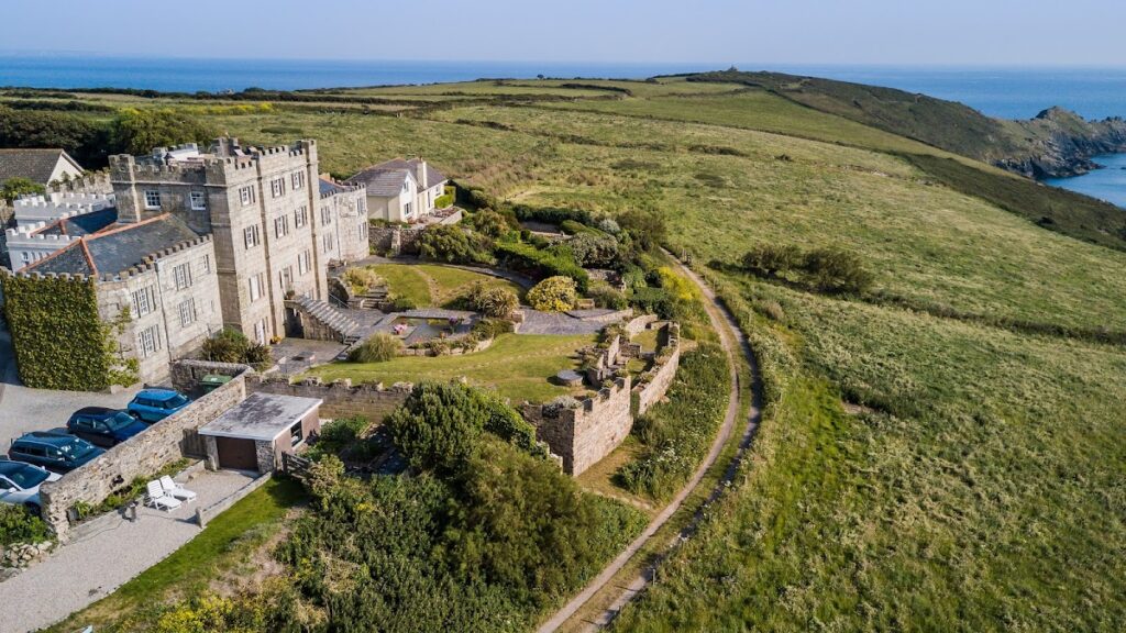 Acton Castle: An 18th-Century Coastal Residence in the United Kingdom 3 Acton Castle