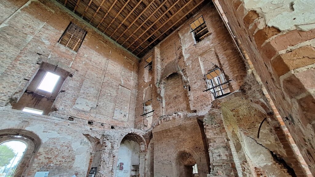 Joannites Castle in Słońsk: Seat of the Order of Saint John 2 Joannites Castle in Słońsk