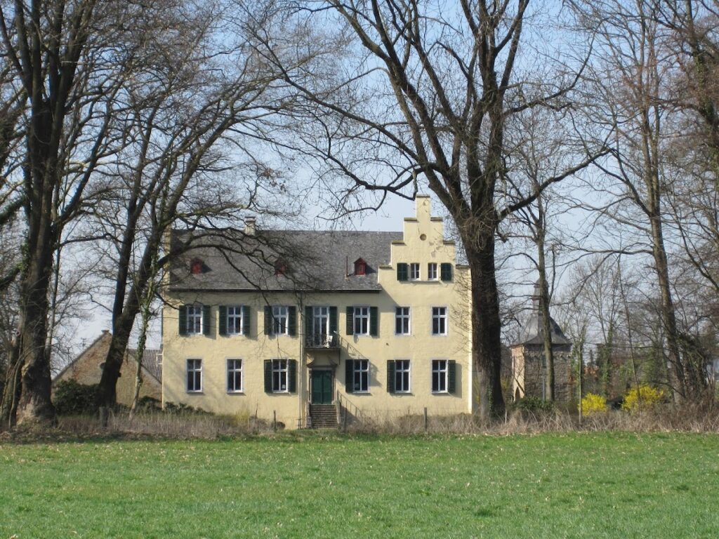 Burg Morenhoven: A Historic Water Castle in Swisttal, Germany 7 Burg Morenhoven
