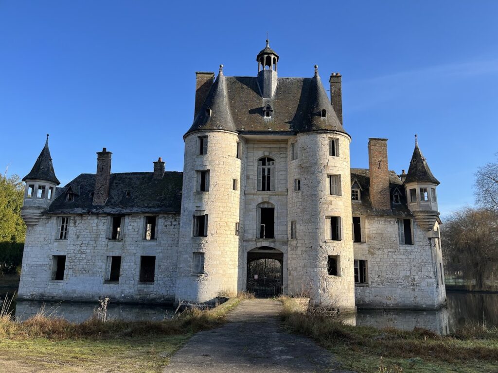 castle of Pont-Saint-Pierre