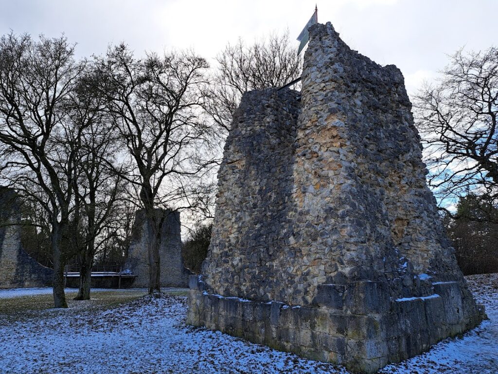 Güssenburg Castle: A Medieval Feudal Stronghold in Germany 6 Güssenburg Castle
