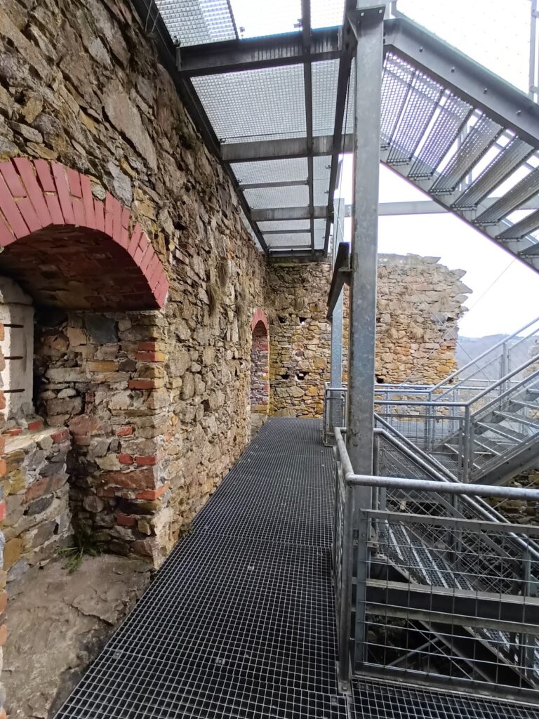 Burgruine Haichenbach: A Medieval Hill Castle in Austria 8 Burgruine Haichenbach