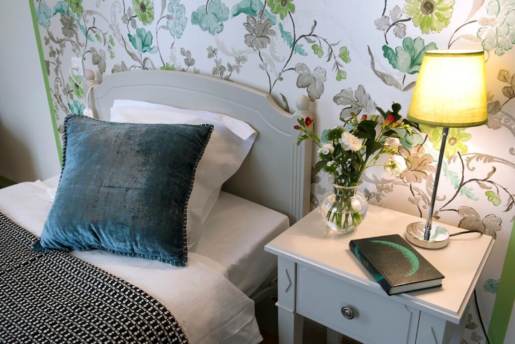 Château de Neuville-sur-Oise: A Historic French Noble Estate 7 Château de Neuville-sur-Oise