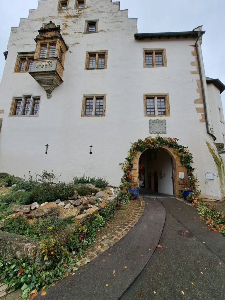 Schloss Blumenfeld
