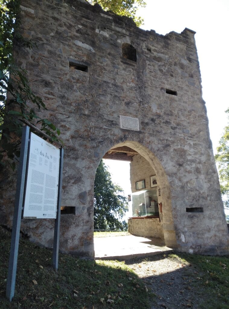 Burg Werdenstein: Ancestral Castle of the Werdenstein Lords in Germany 1 Burg Werdenstein