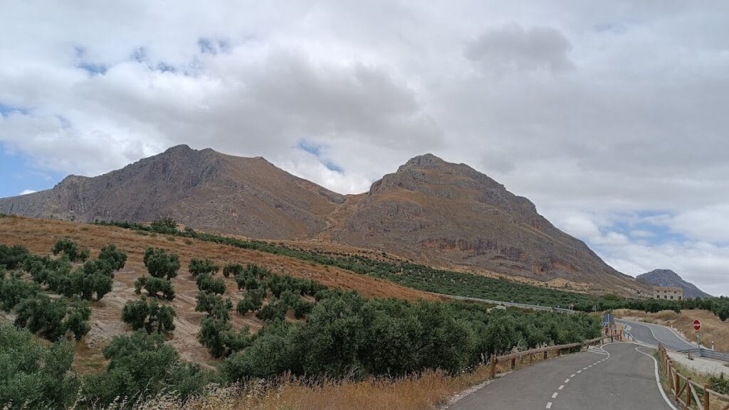 Torre de Cuadros: A Medieval Watchtower in Bedmar, Spain 9 Torre de Cuadros