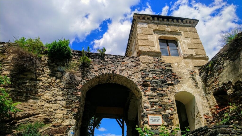 Burgruine Rehberg: A Medieval Castle Ruin in Krems an der Donau, Austria 10 Burgruine Rehberg