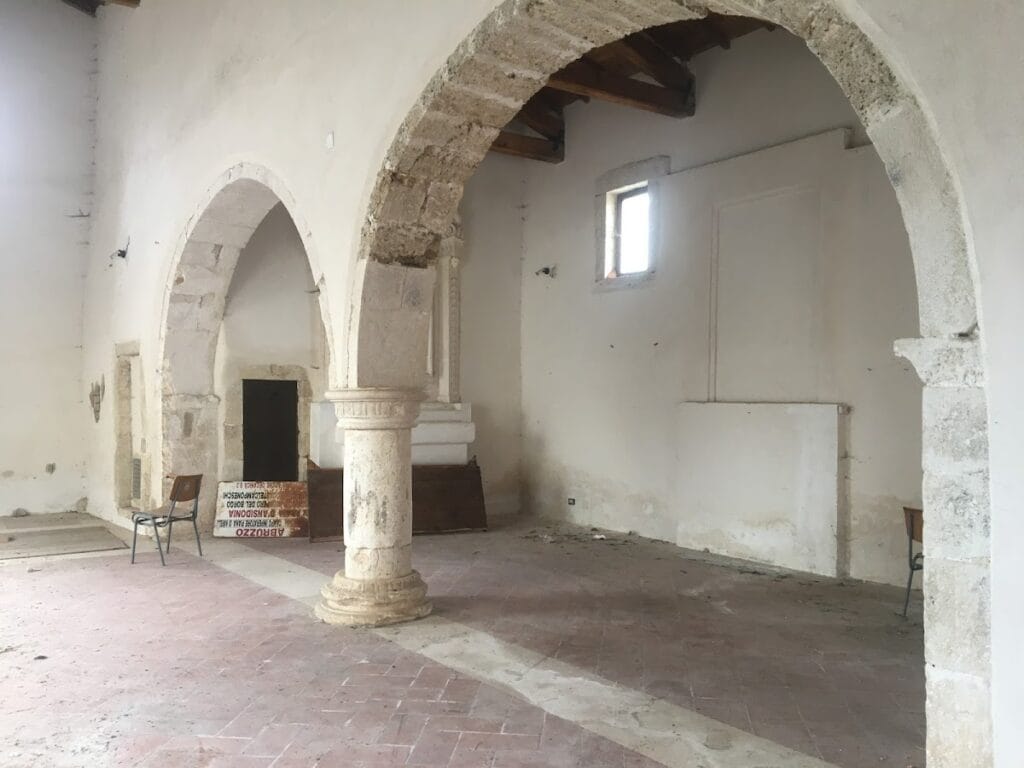 Camponeschi Castle: A Medieval Fortified Village in Prata d'Ansidonia, Italy 8 Camponeschi Castle