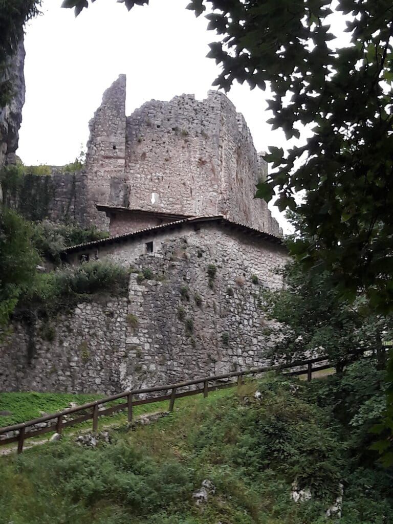 Castel Corno: A Medieval Lookout Castle in Italy 2 Castel Corno