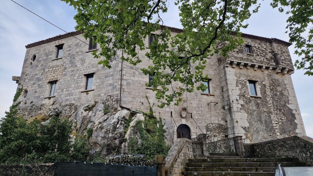 Castello D'Alessandro: A Fortified Palace in Pescolanciano, Italy 2 Castello D'Alessandro