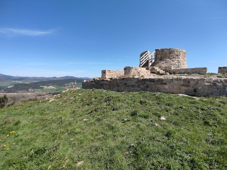 Castle of Garaño: A Medieval Fortress in Navarra, Spain