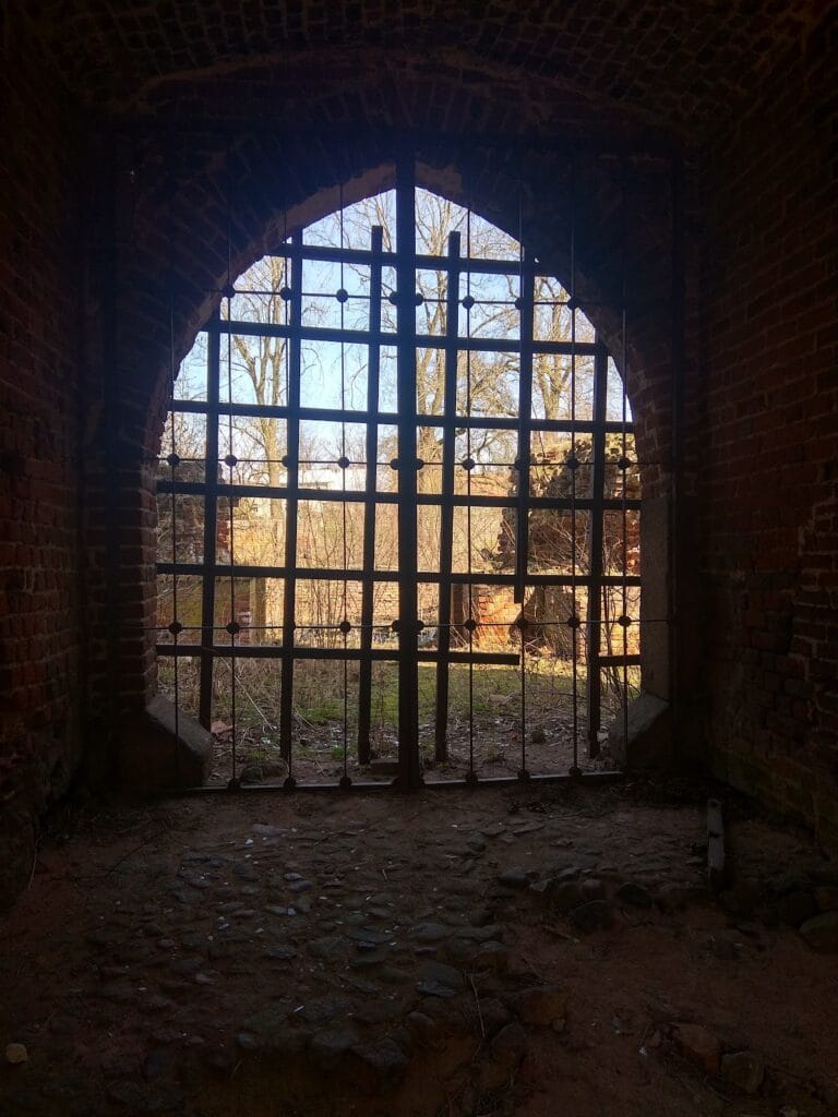 Rogóźno Castle: A Teutonic Order Stronghold in Poland 2 Rogóźno Castle