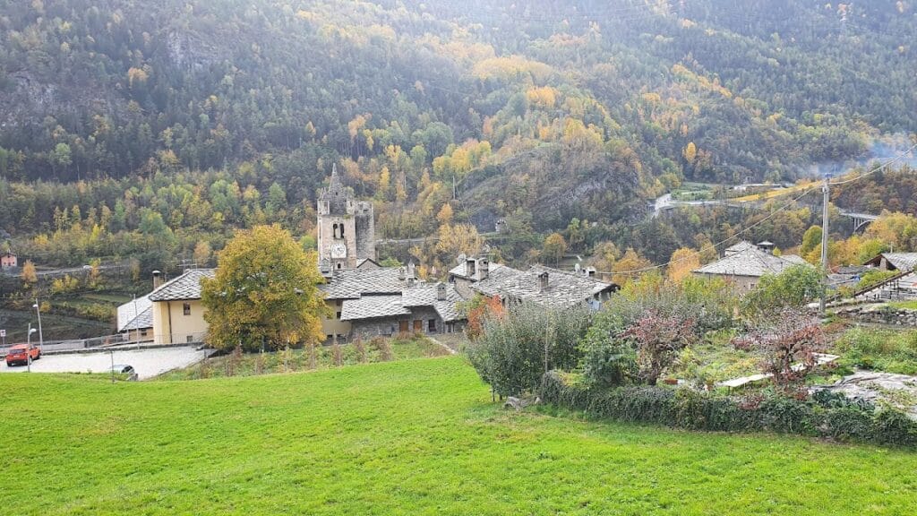 Avise Castle: A Fifteenth-Century Fortified Residence in Italy 5 Avise Castle