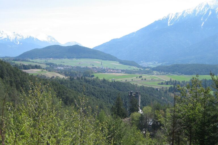 Schloss Klamm: A Medieval Castle in Austria