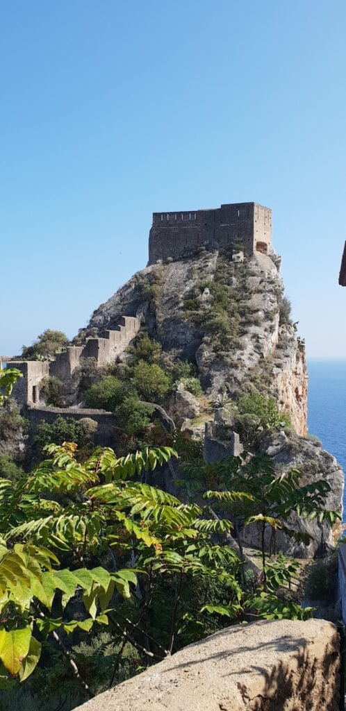 Castello di Sant'Alessio Siculo
