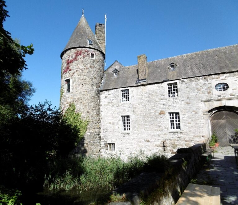Château de Graaf: A Medieval Castle in Belgium