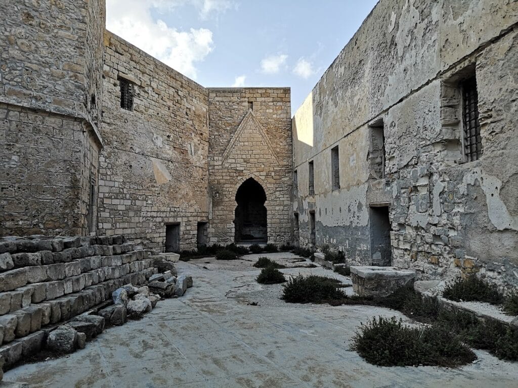 Colombaia Castle: A Historic Fortification in Trapani, Italy 5 Colombaia Castle