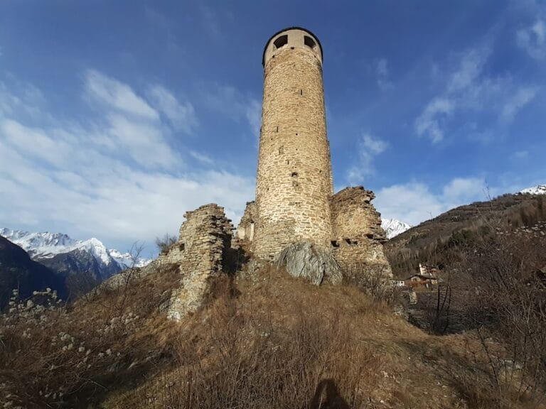 Châtelard Castle: A Thirteenth-Century Alpine Fortress in Italy