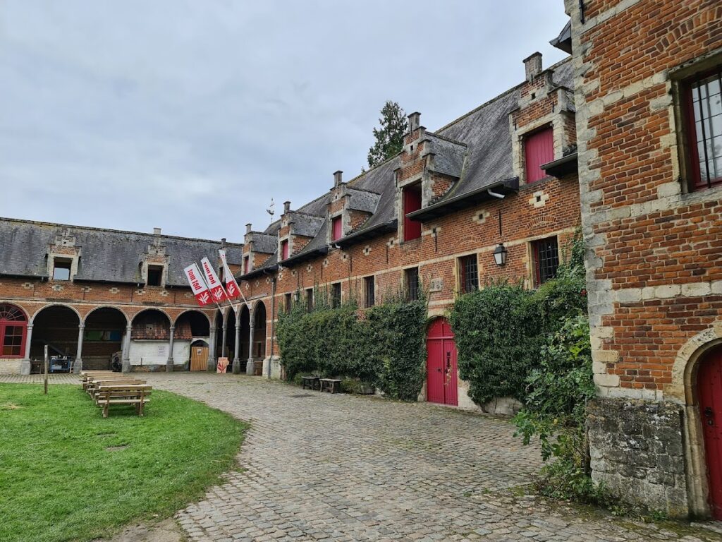 Prinsenkasteel: A Historic Castle Ruin in Grimbergen, Belgium 10 Prinsenkasteel