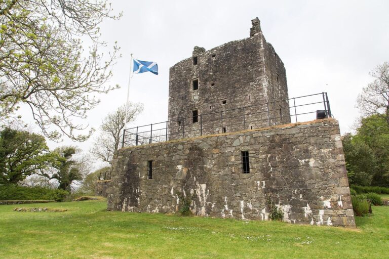 Cardoness Castle: A Fifteenth-Century Tower House in Scotland