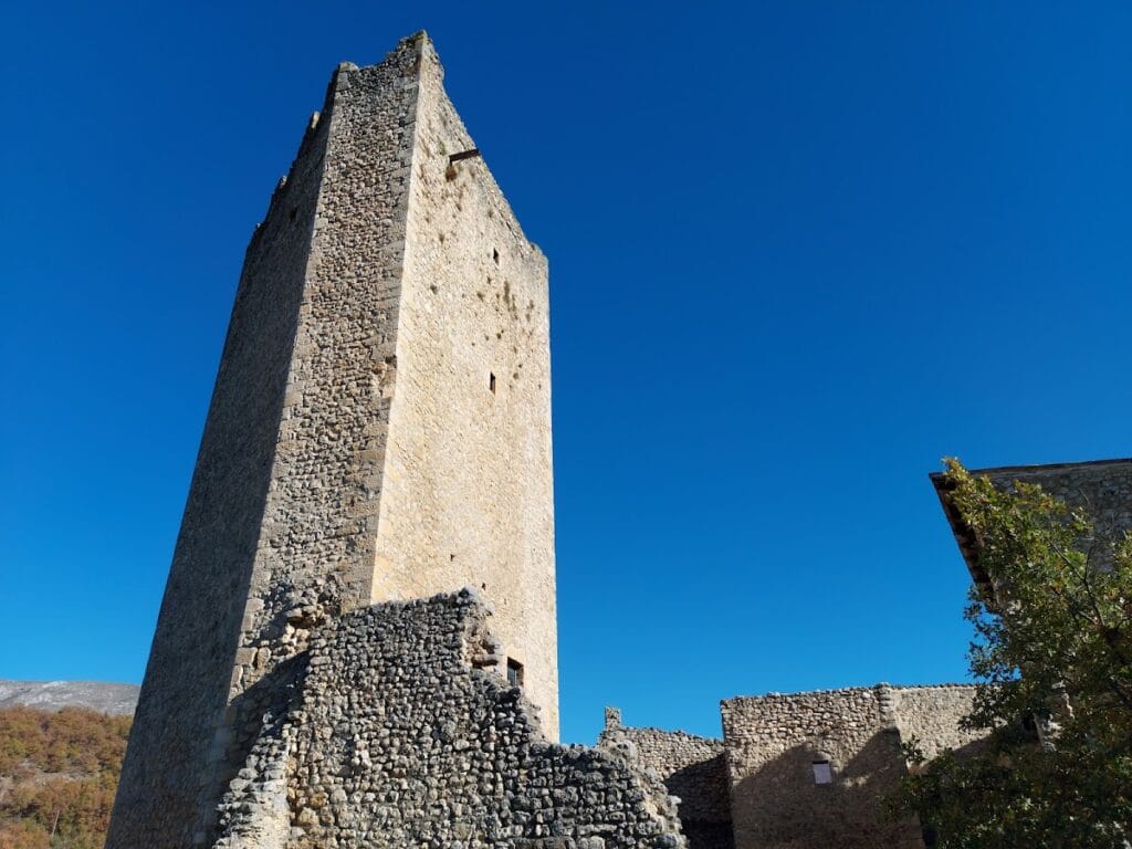 Castle of Beffi: A Medieval Defensive Stronghold in Italy 2 Castle of Beffi