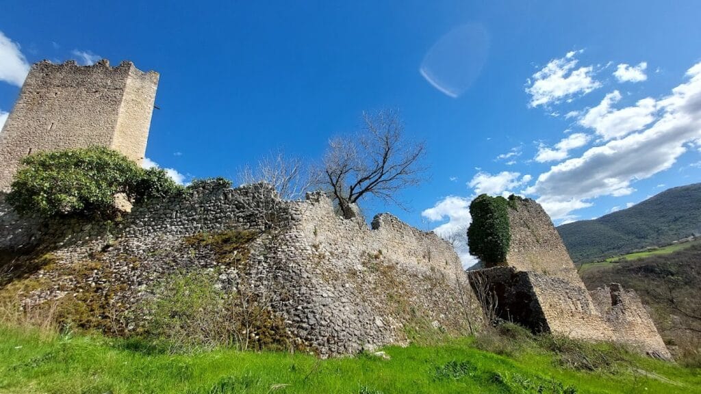 Castle of Beffi: A Medieval Defensive Stronghold in Italy 5 Castle of Beffi