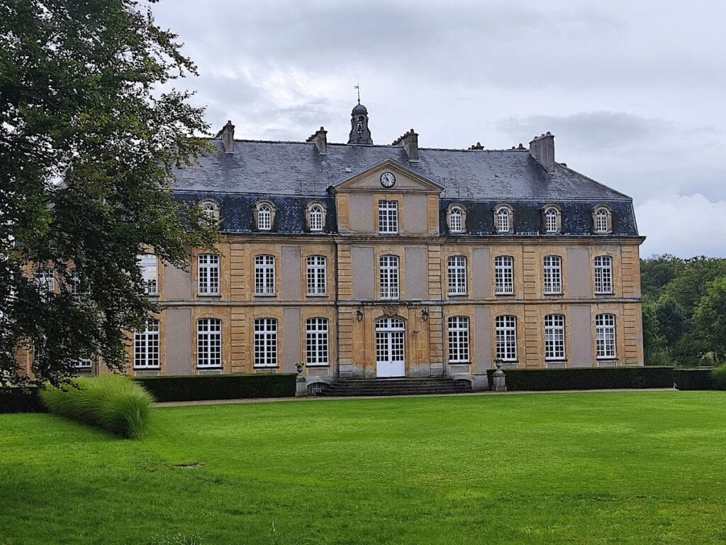 Château de Pange: An Eighteenth-Century Château in France 1 Château de Pange