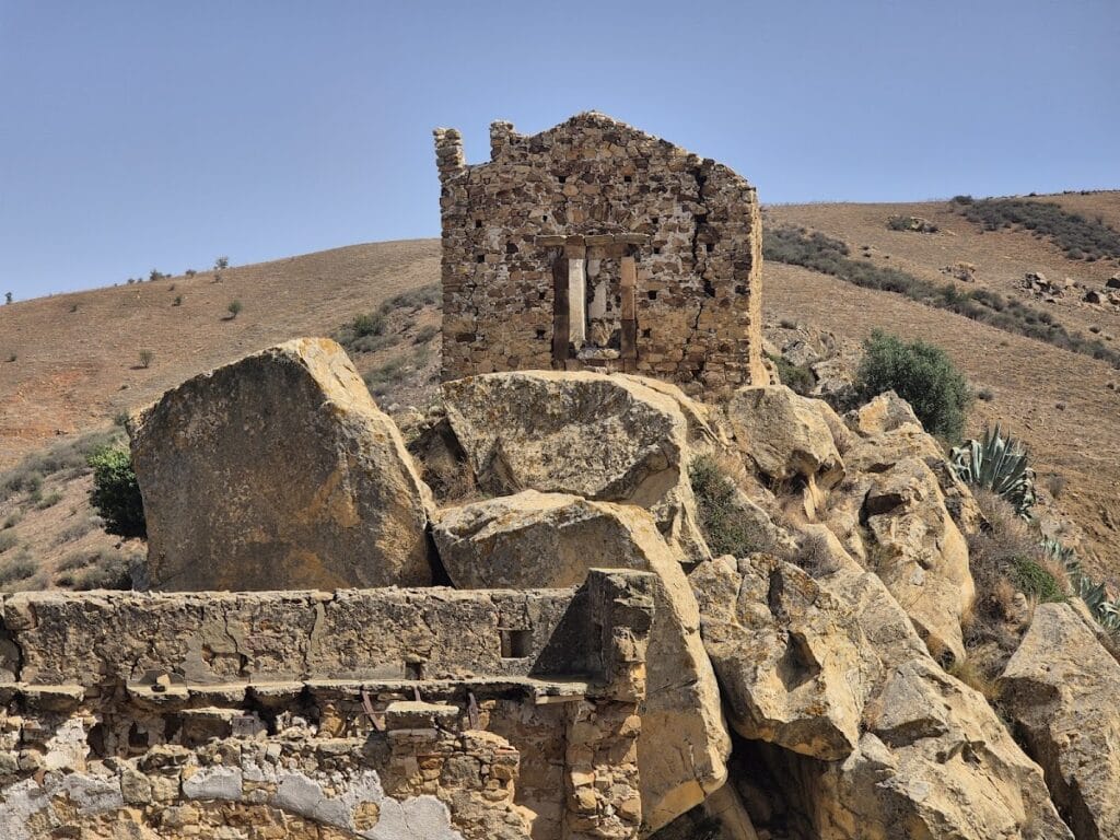 Castello di Pietratagliata: A Medieval Lookout Fortress in Sicily 3 Castello di Pietratagliata