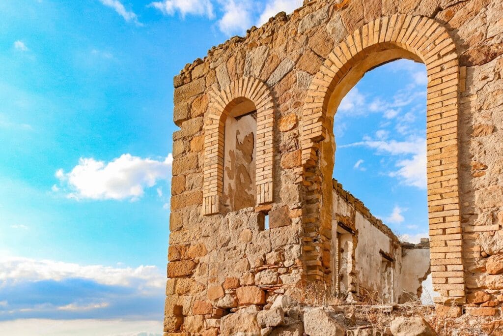 Castello di Pietratagliata: A Medieval Lookout Fortress in Sicily 4 Castello di Pietratagliata