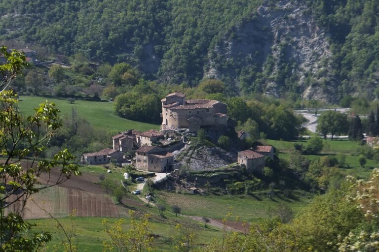 Castel di Luco: A Medieval Fortress and Noble Residence in Italy
