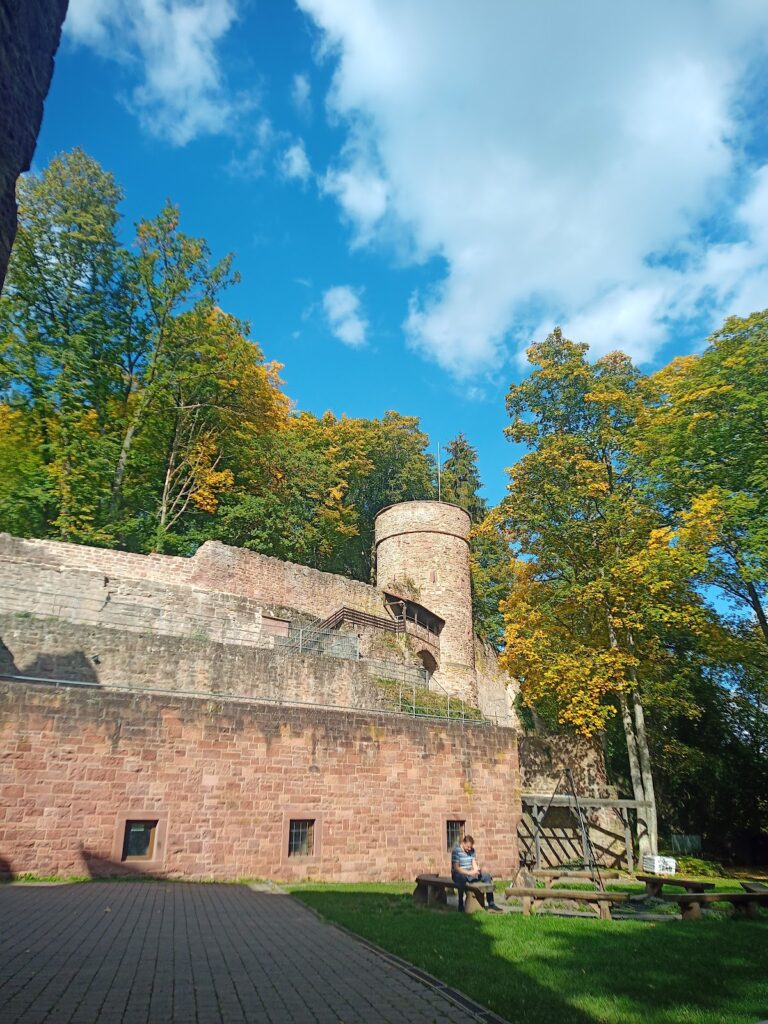 Burg Steinegg: A Medieval and Renaissance Castle in Neuhausen, Germany 9 Burg Steinegg (Neuhausen)