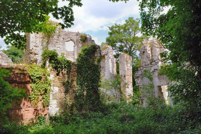 Betchworth Castle: A Medieval Fortified Manor House in Surrey