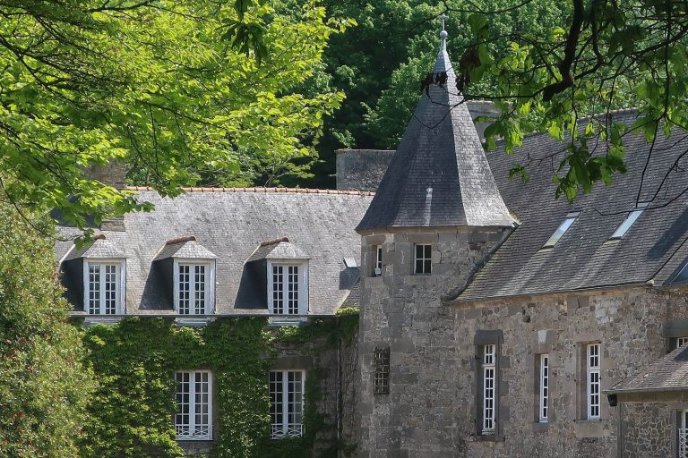 Manoir de la Motte Beaumanoir: a Fifteenth-Century Château in France