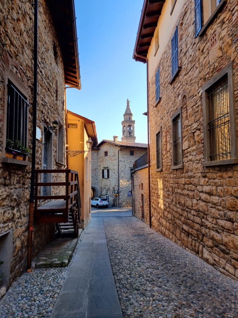 Castello di Calepio: A Medieval Castle and Noble Residence in Italy 5 Castello di Calepio