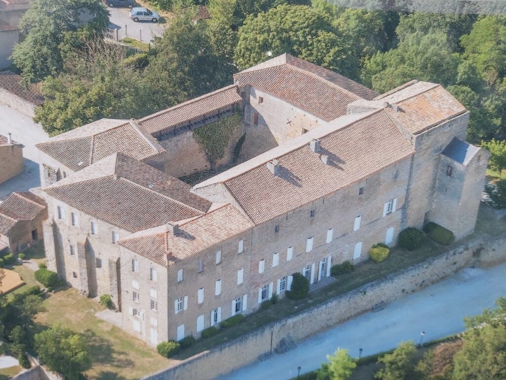 Château de Saint-Félix-Lauragais: Medieval Castle and Residential Complex 5 Château de Saint-Félix-Lauragais