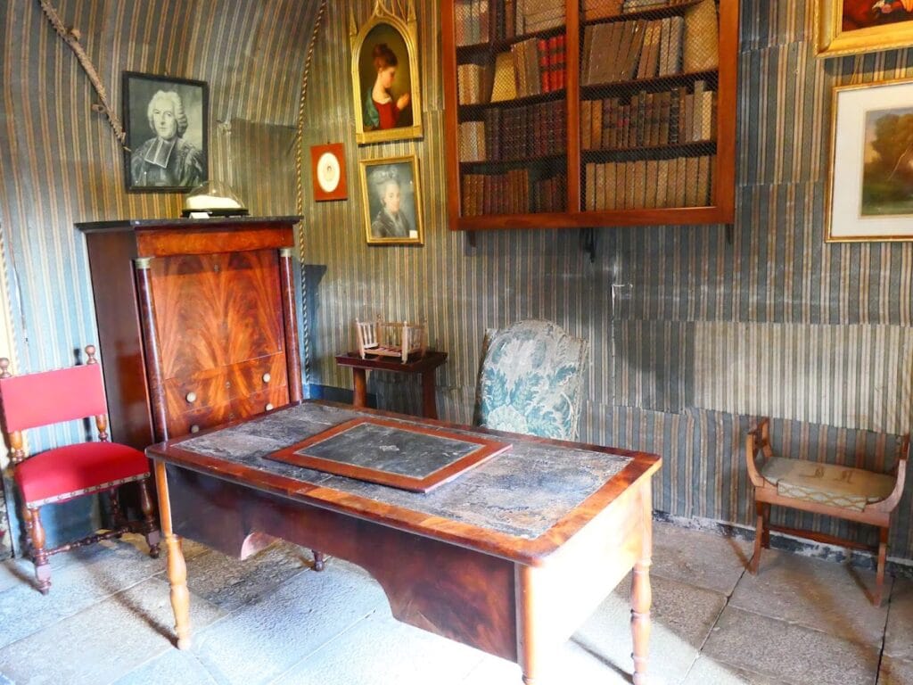 Château de Saint-Point: A Historic Castle in Saint-Point, France 8 Château de Saint-Point