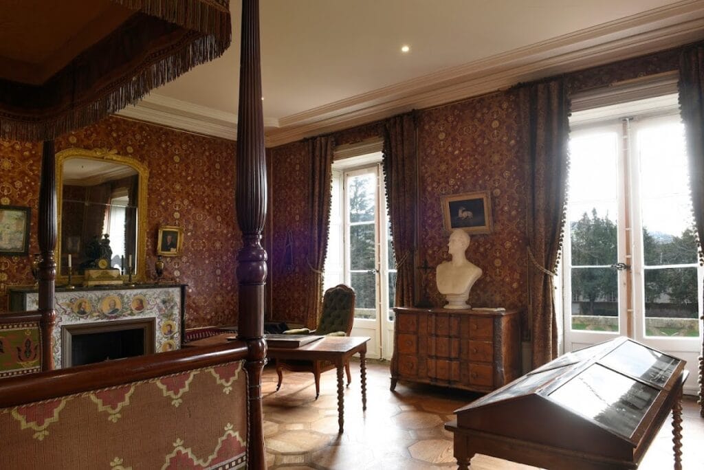 Château de Saint-Point: A Historic Castle in Saint-Point, France 9 Château de Saint-Point