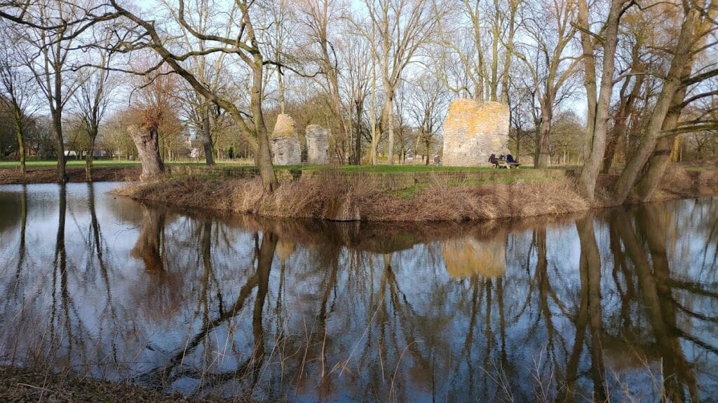 Burg Lipperode: A Medieval Water Castle and Early Modern Fortress in Germany 2 Burg Lipperode