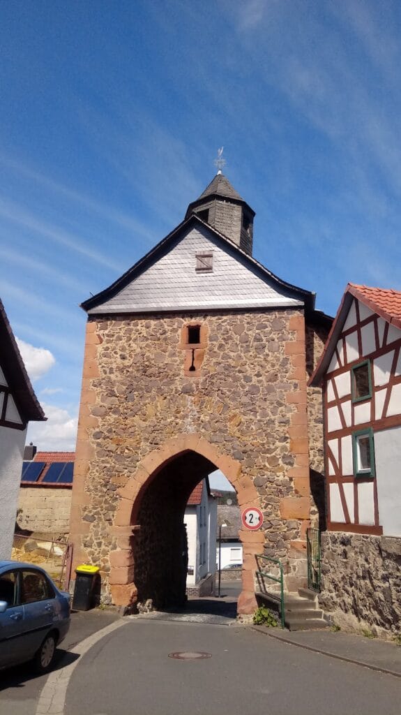 Vetzberg Castle: A Medieval Hilltop Castle Ruin in Germany 2 Vetzberg Castle