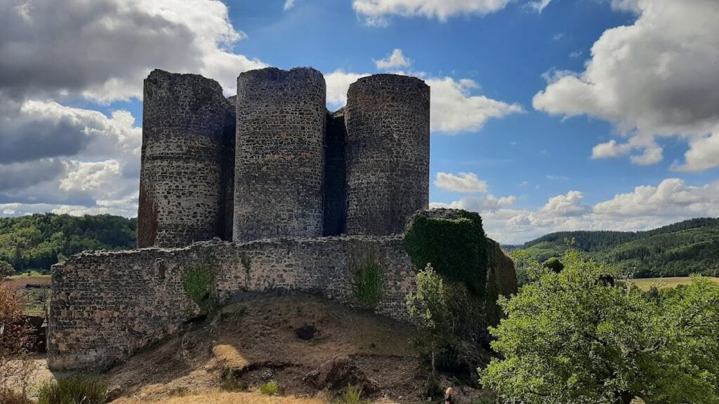 Domeyrat Castle: A Medieval Keep-Residence in France 2 Château de Domeyrat