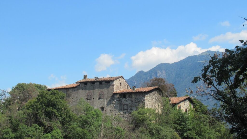 Castello di Gorzone: A Medieval Fortress and Noble Residence in Darfo Boario Terme, Italy 8 Castello di Gorzone