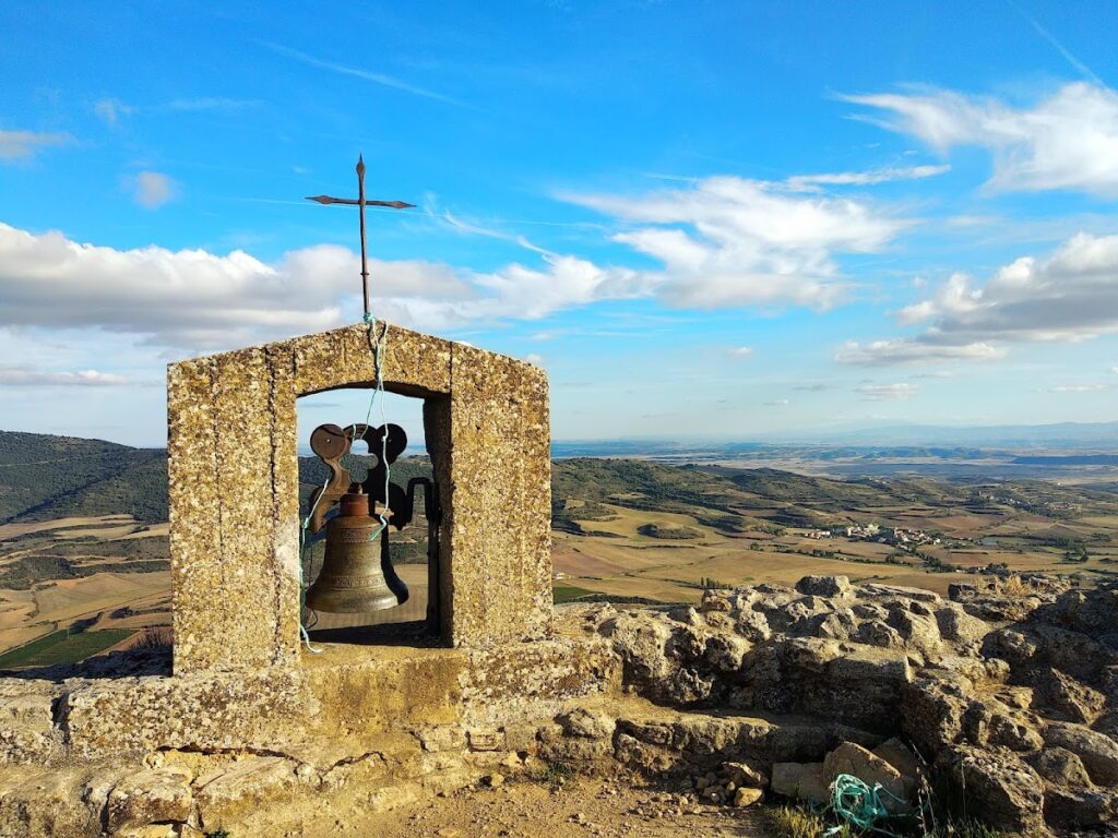 San Esteban de Deyo: A Historic Castle Near Villamayor de Monjardín 9 San Esteban de Deyo
