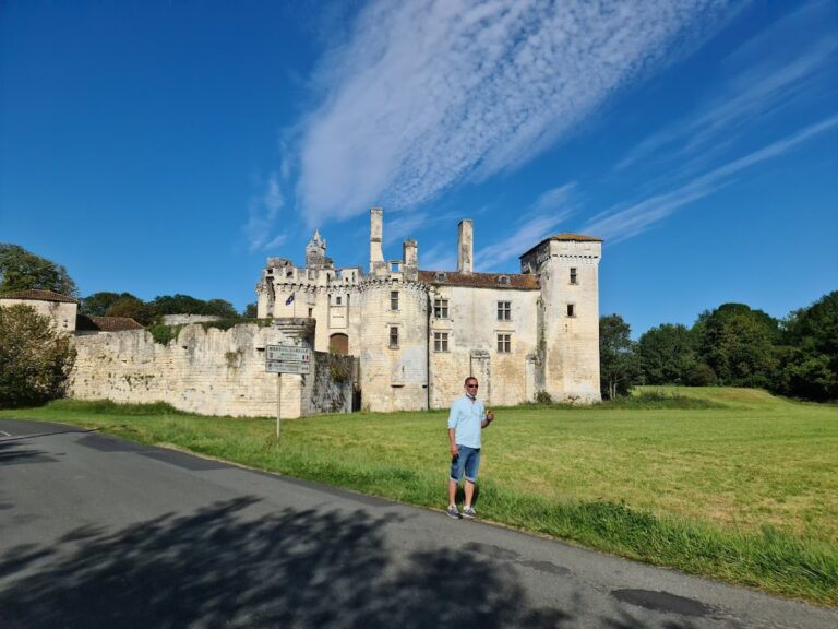 Château de Mareuil: A Historic French Castle in Mareuil-sur-Belle
