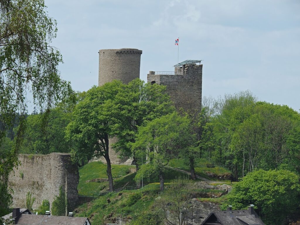 Burg Reifenberg: A Medieval Castle in Schmitten, Germany 6 Burg Reifenberg