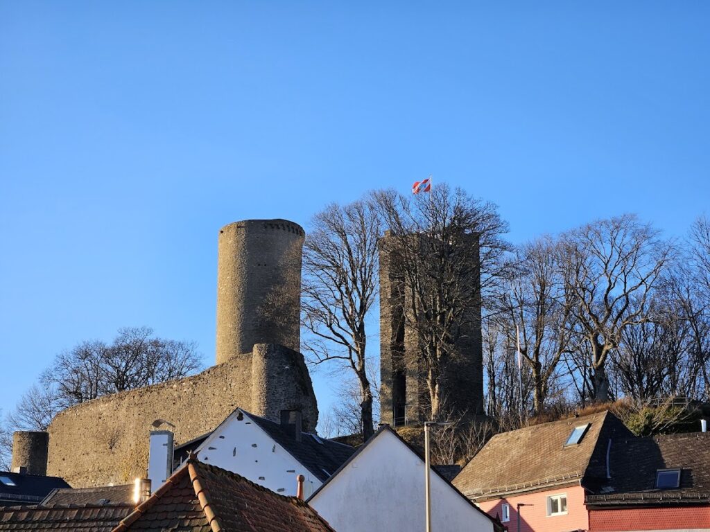 Burg Reifenberg: A Medieval Castle in Schmitten, Germany 7 Burg Reifenberg