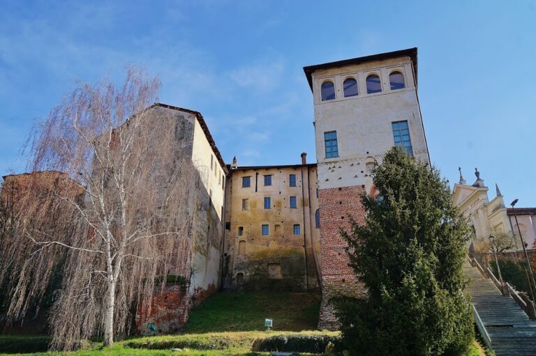 Castello di Buronzo: A Medieval Castle in Buronzo, Italy