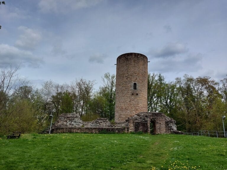 Stolzenberg Castle: A Medieval Fortress in Bad Soden-Salmünster, Germany