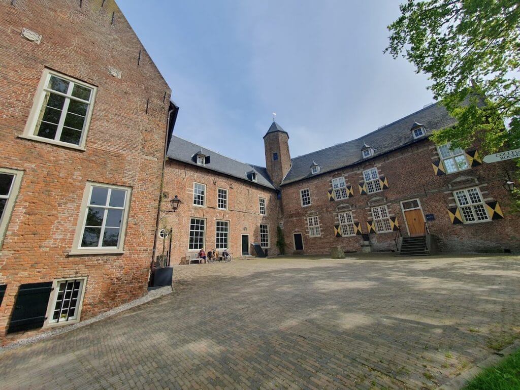Waardenburg Castle: A Medieval Fortified Residence in the Netherlands 2 Waardenburg Castle